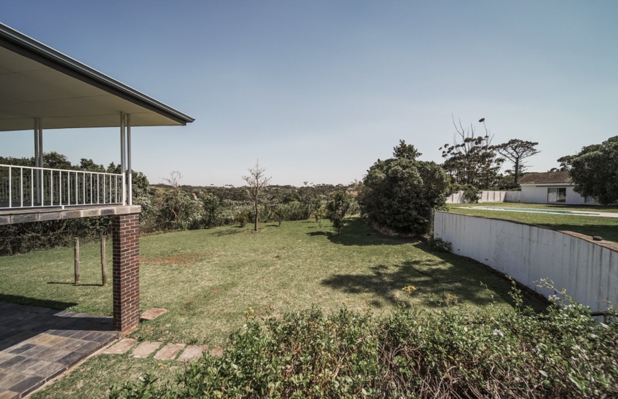 Commercial Property for Sale in Cove Ridge East Eastern Cape